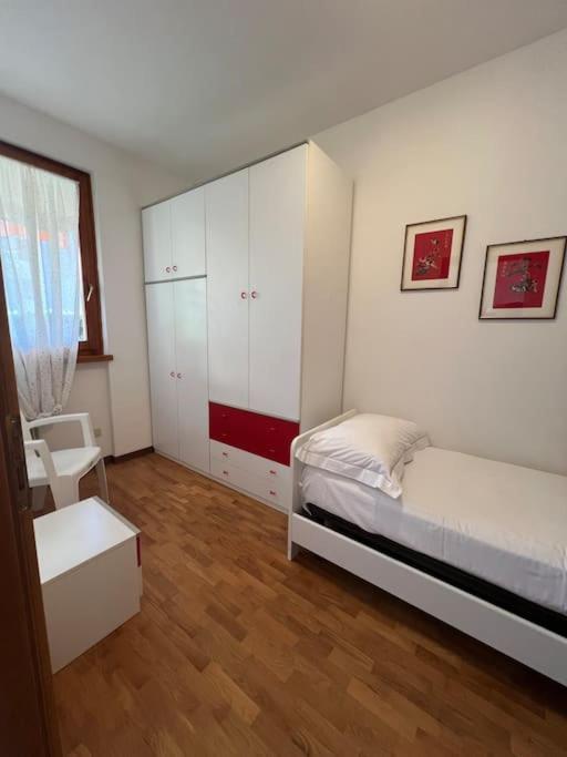 Giuly Beth'S House Apartment Brenzone sul Garda Luaran gambar