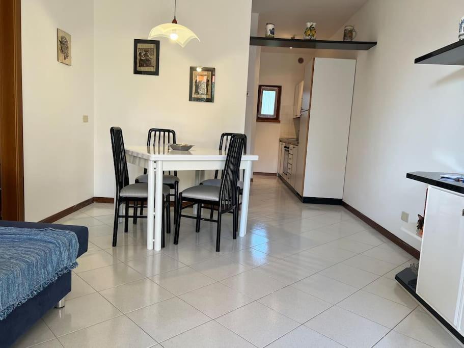 Giuly Beth'S House Apartment Brenzone sul Garda Luaran gambar