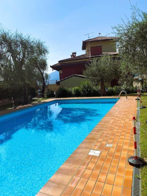 Giuly Beth'S House Apartment Brenzone sul Garda Luaran gambar